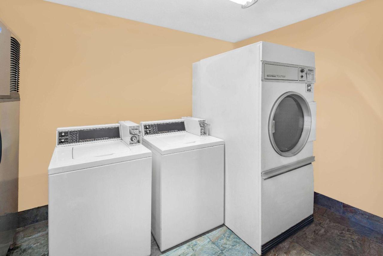 Howard Johnson By Wyndham 2* Staunton